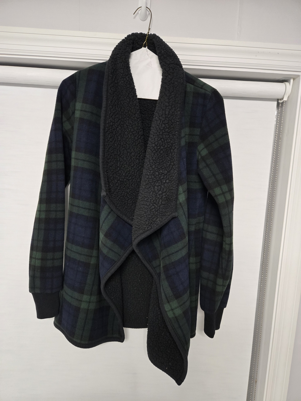 Abercrombie & Fitch Black and Green Plaid Sherpa Draped Jacket